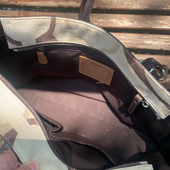 Coach Signature Tonal handbag - Picture 6 of 12